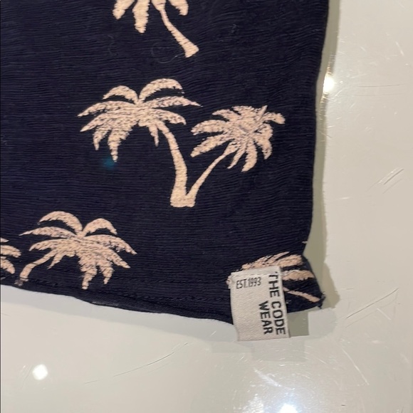 Palm Tree Print T-Shirt - Picture 3 of 8